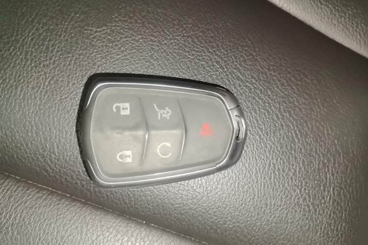 Used Cadillac XT5 2022 2.0T Two-Wheel Drive Luxury Version Interior 1