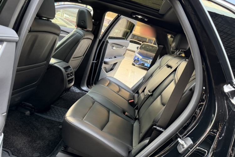 Used Cadillac XT5 2022 2.0T Two-Wheel Drive Luxury Version Interior 11