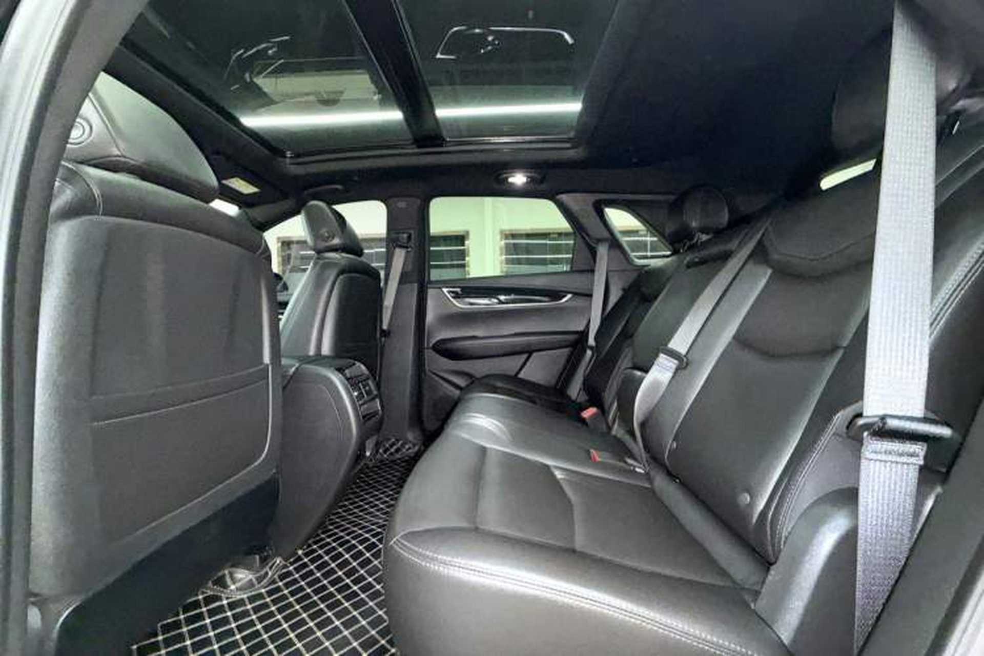 Used Cadillac XT5 2022 2.0T Two-Wheel Drive Luxury Version Interior 3