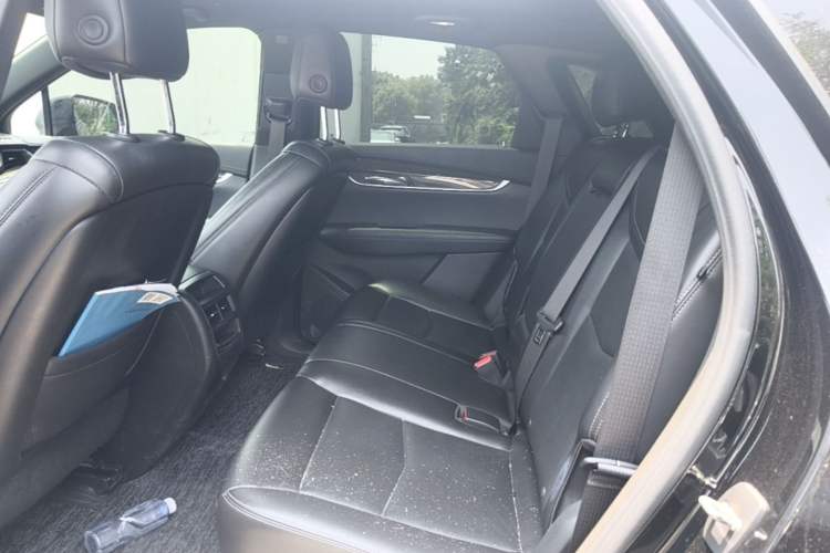Used Cadillac XT5 2022 2.0T Four-Wheel Drive Premium Edition Interior 4