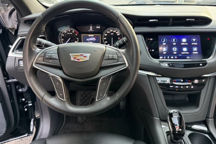Used Cadillac XT5 2022 2.0T Two-Wheel Drive Luxury Version Interior 5