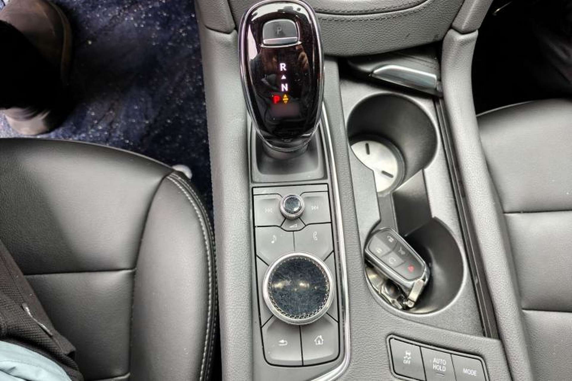 Used Cadillac XT5 2022 2.0T Two-Wheel Drive Luxury Version Interior 5