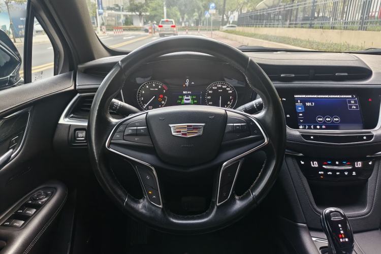 Used Cadillac XT5 2022 2.0T Four-Wheel Drive Luxury Version Interior 6