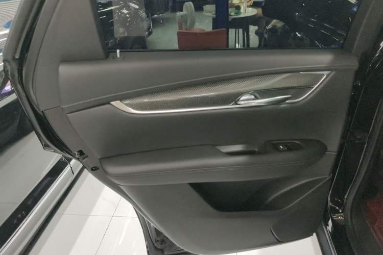 Used Cadillac XT5 2022 2.0T Four-Wheel Drive Luxury Version (Hummingbird Edition) Interior 8