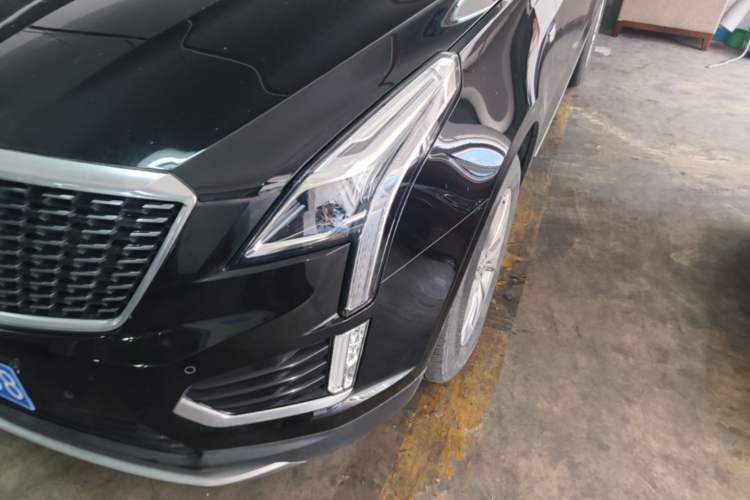 Used Cadillac XT5 2022 2.0T Two-Wheel Drive Luxury Version Left Front Headlight