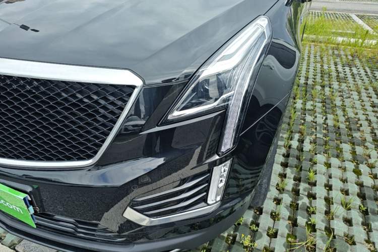 Used Cadillac XT5 2022 2.0T Four-Wheel Drive Luxury Version (Hummingbird Edition) Left Front Headlight