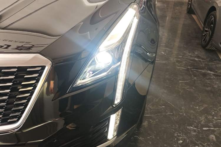 Used Cadillac XT5 2022 2.0T Two-Wheel Drive Luxury Version Left Front Headlight