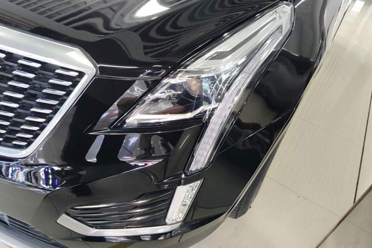 Used Cadillac XT5 2022 2.0T Two-Wheel Drive Luxury Version Left Front Headlight