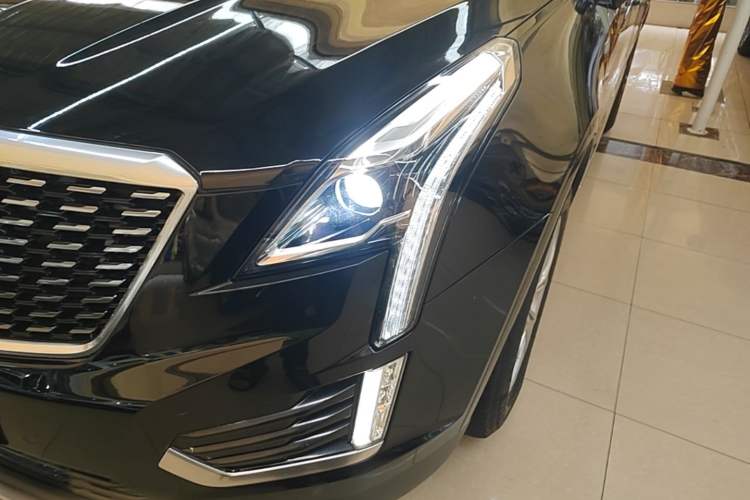 Used Cadillac XT5 2022 2.0T Two-Wheel Drive Luxury Version Left Front Headlight