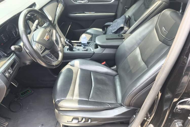 Used Cadillac XT5 2022 2.0T Four-Wheel Drive Premium Edition Left Front Seat