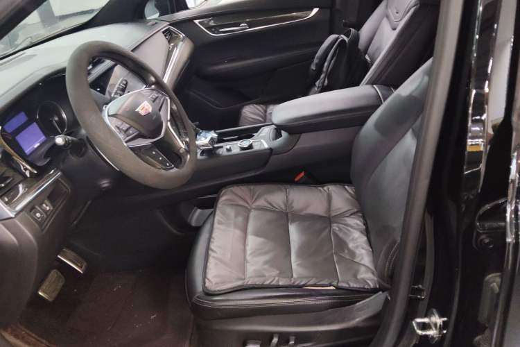 Used Cadillac XT5 2022 2.0T Four-Wheel Drive Luxury Version (Hummingbird Edition) Left Front Seat