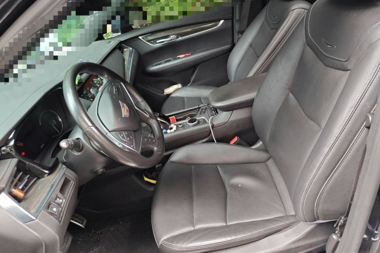Used Cadillac XT5 2022 2.0T Four-Wheel Drive Luxury Version (Hummingbird Edition) Left Front Seat