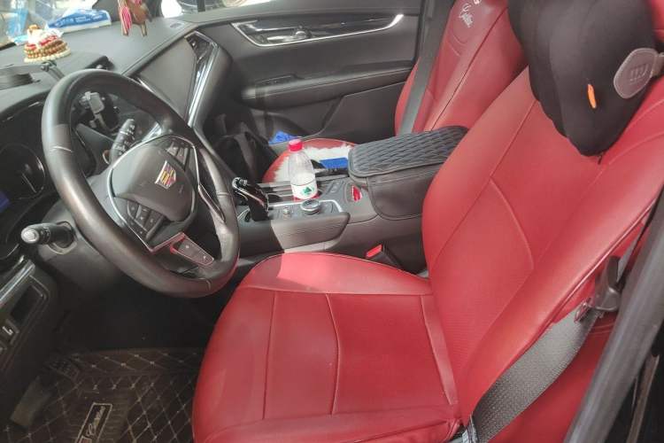 Used Cadillac XT5 2022 2.0T Two-Wheel Drive Luxury Version Left Front Seat