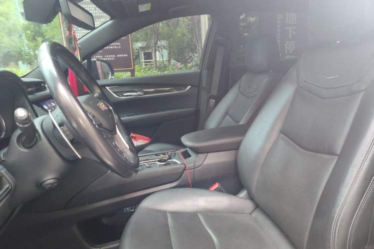 Used Cadillac XT5 2022 2.0T Four-Wheel Drive Luxury Version (Hummingbird Edition) Left Front Seat