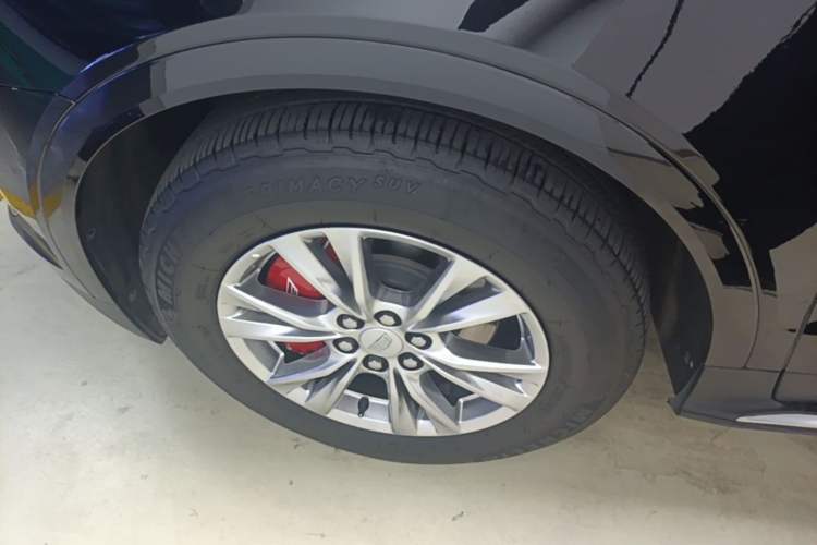 Used Cadillac XT5 2022 2.0T Four-Wheel Drive Luxury Version Left Front Wheel Hub