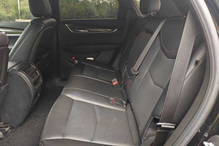 Used Cadillac XT5 2022 2.0T Four-Wheel Drive Luxury Version (Hummingbird Edition) Left Rear Seat
