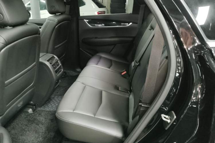 Used Cadillac XT5 2022 2.0T Two-Wheel Drive Luxury Version Left Rear Seat