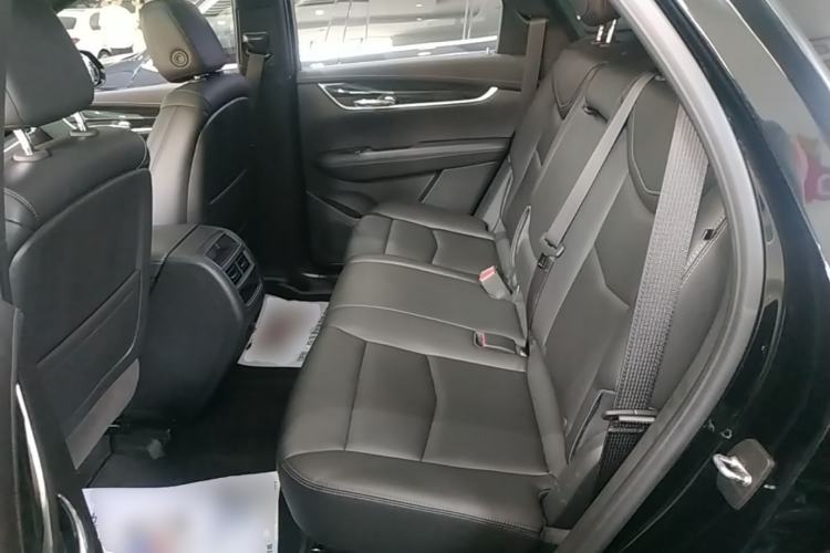 Used Cadillac XT5 2022 2.0T Two-Wheel Drive Luxury Version Left Rear Seat