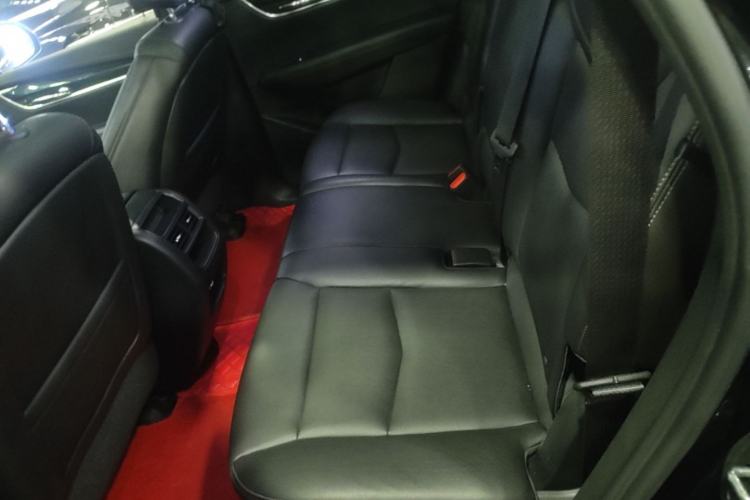 Used Cadillac XT5 2022 2.0T Four-Wheel Drive Luxury Version Left Rear Seat