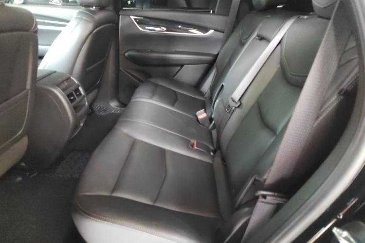 Used Cadillac XT5 2022 2.0T Two-Wheel Drive Luxury Version Left Rear Seat