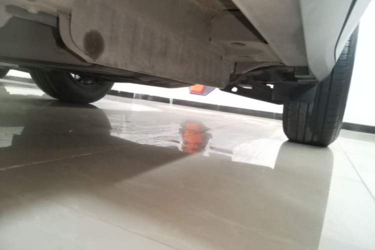 Used Cadillac XT5 2022 2.0T Two-Wheel Drive Luxury Version Left Side Sill
