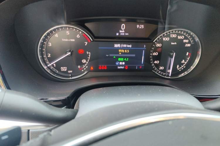 Used Cadillac XT5 2022 2.0T Two-Wheel Drive Luxury Version Odometer Close Up