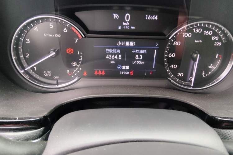 Used Cadillac XT5 2022 2.0T Two-Wheel Drive Luxury Version Odometer Close Up