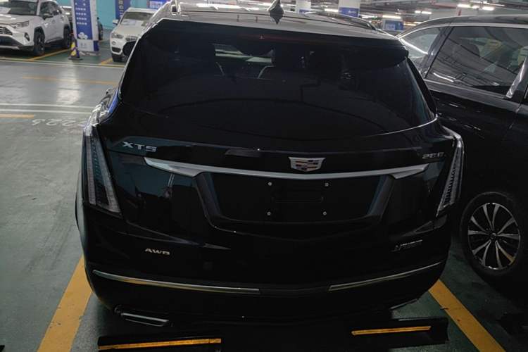 Used Cadillac XT5 2022 2.0T Four-Wheel Drive Luxury Version (Hummingbird Edition) Rear
