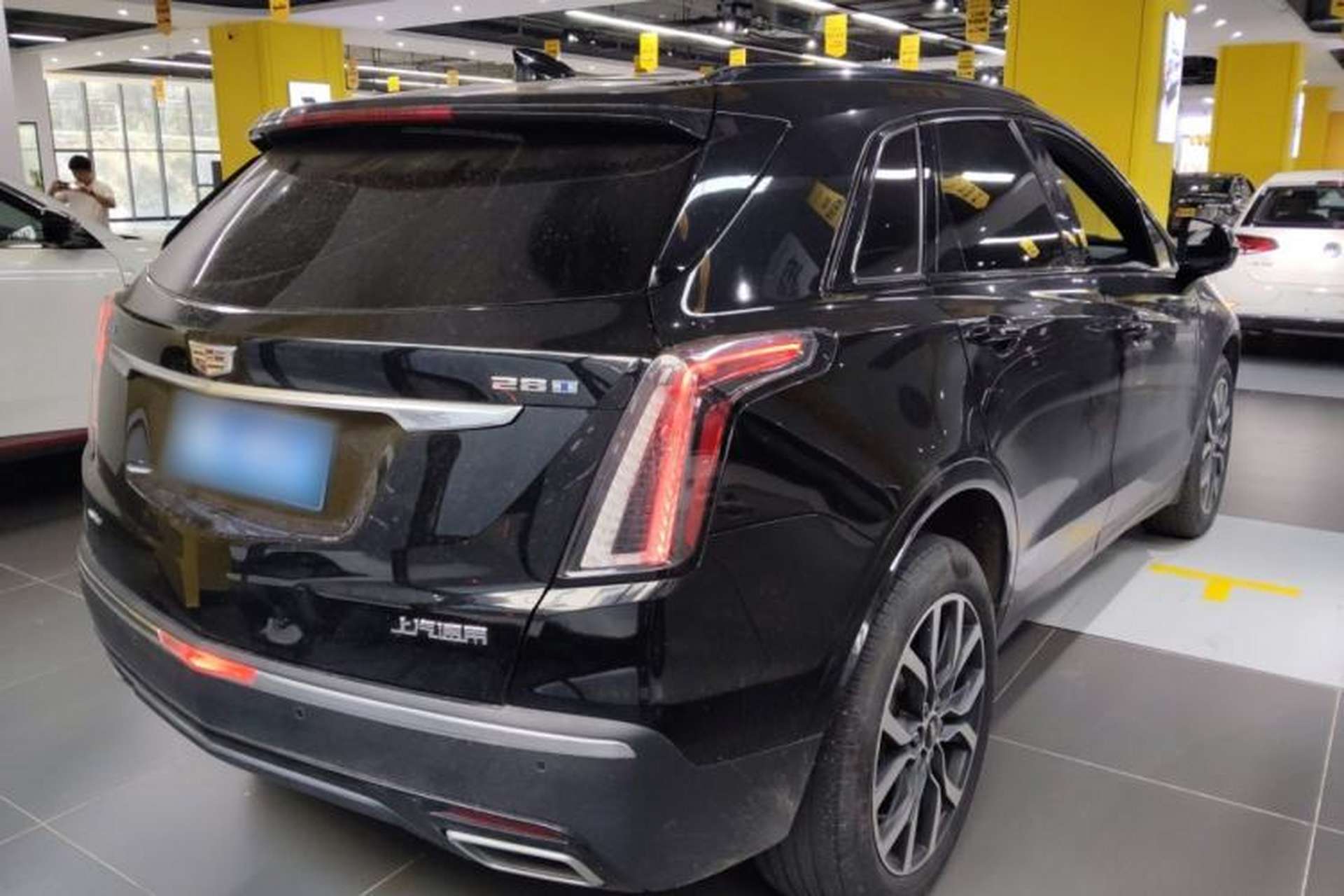 Used Cadillac XT5 2022 2.0T Four-Wheel Drive Luxury Version (Hummingbird Edition) Rear Right 45 Deg