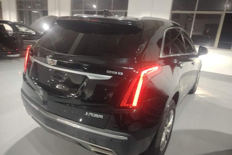 Used Cadillac XT5 2022 2.0T Two-Wheel Drive Luxury Version Rear Right 45 Deg
