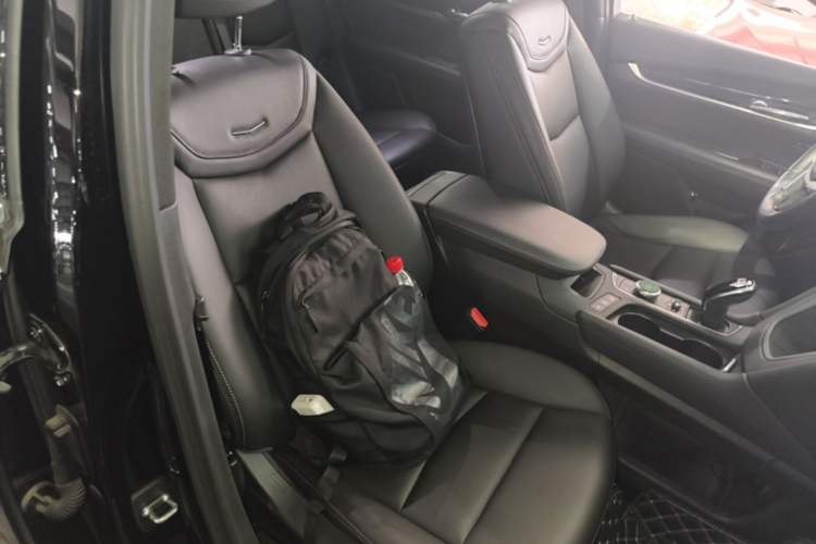 Used Cadillac XT5 2022 2.0T Two-Wheel Drive Luxury Version Right Front Seat