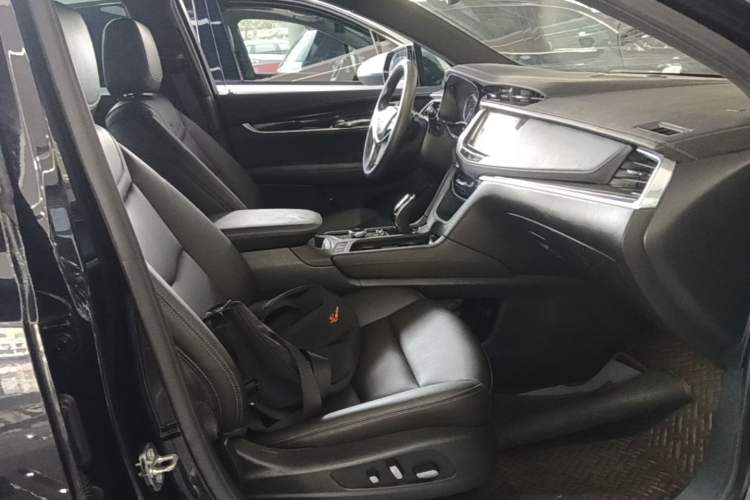 Used Cadillac XT5 2022 2.0T Two-Wheel Drive Luxury Version Right Front Seat