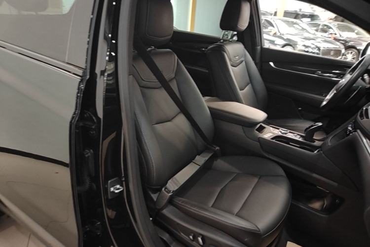 Used Cadillac XT5 2022 2.0T Four-Wheel Drive Premium Edition Right Front Seat