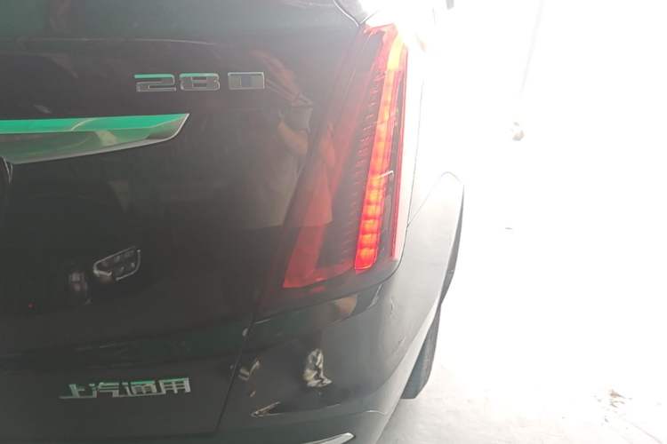 Used Cadillac XT5 2022 2.0T Four-Wheel Drive Luxury Version Right Rear Taillight