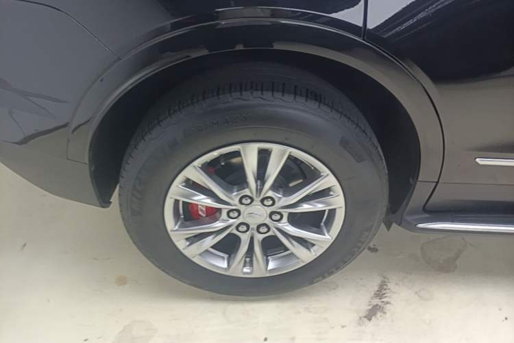 Used Cadillac XT5 2022 2.0T Four-Wheel Drive Luxury Version Right Rear Wheel Hub