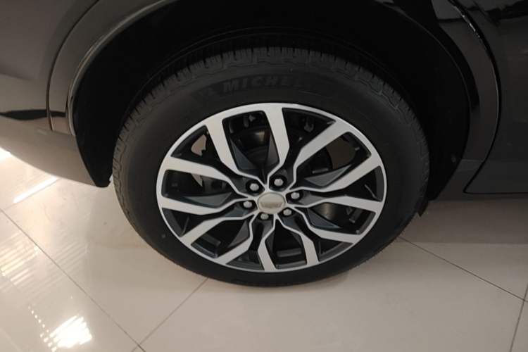 Used Cadillac XT5 2022 2.0T Four-Wheel Drive Premium Edition Right Rear Wheel Hub
