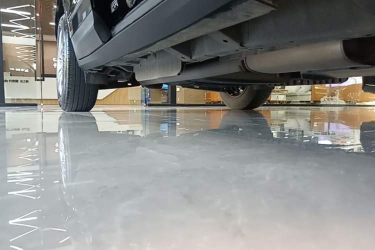 Used Cadillac XT5 2022 2.0T Two-Wheel Drive Luxury Version Right Side Sill
