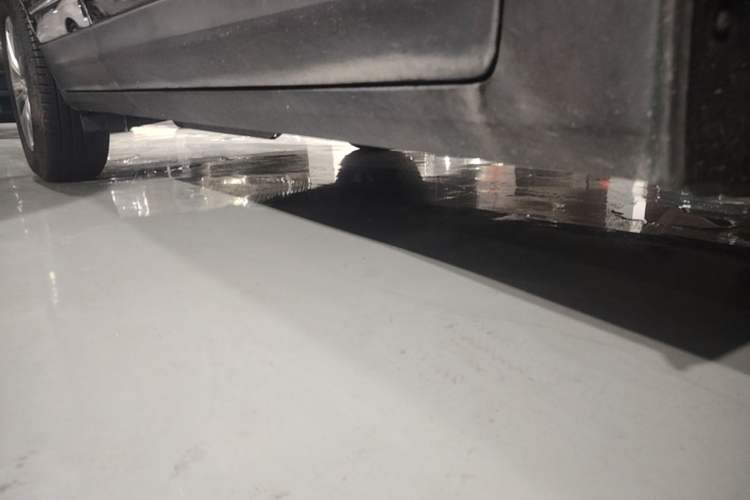 Used Cadillac XT5 2022 2.0T Two-Wheel Drive Luxury Version Right Side Sill