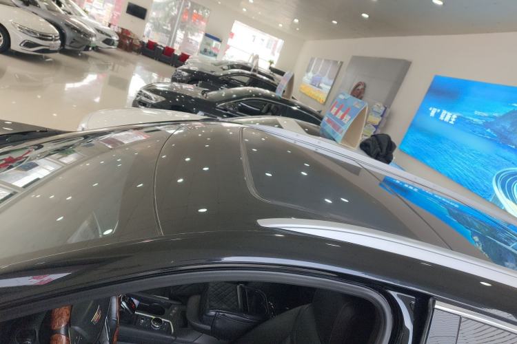 Used Cadillac XT5 2022 2.0T Two-Wheel Drive Luxury Version Roof
