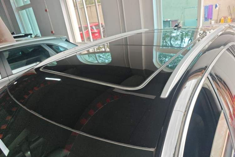 Used Cadillac XT5 2022 2.0T Two-Wheel Drive Luxury Version Roof