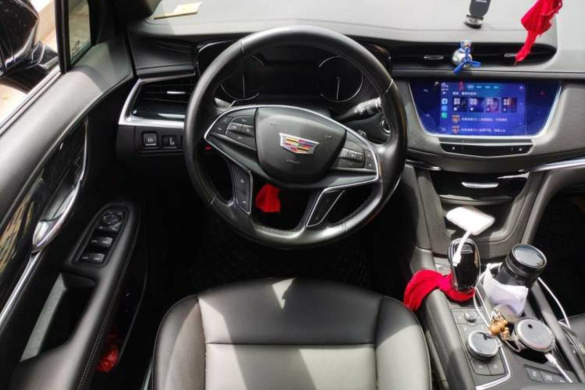 Used Cadillac XT5 2022 2.0T Two-Wheel Drive Luxury Version Steering Wheel