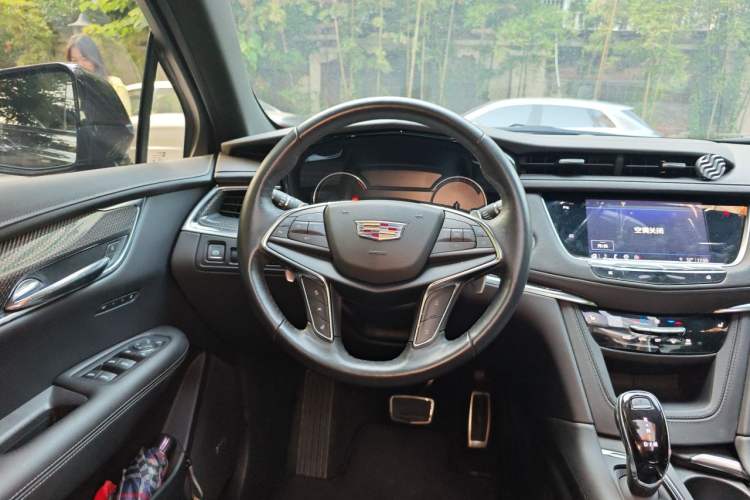 Used Cadillac XT5 2022 2.0T Four-Wheel Drive Luxury Version (Hummingbird Edition) Steering Wheel