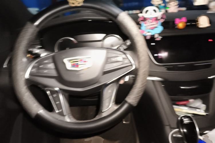 Used Cadillac XT5 2022 2.0T Four-Wheel Drive Luxury Version (Hummingbird Edition) Steering Wheel