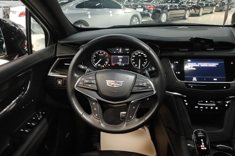 Used Cadillac XT5 2022 2.0T Four-Wheel Drive Premium Edition Steering Wheel