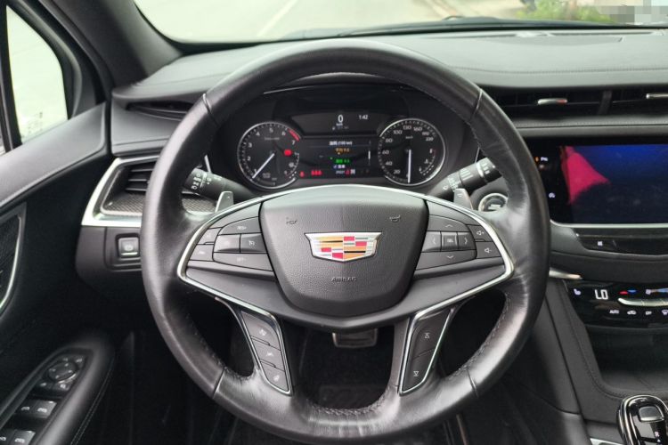 Used Cadillac XT5 2022 2.0T Four-Wheel Drive Luxury Version (Hummingbird Edition) Steering Wheel