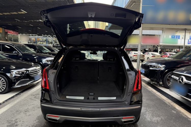 Used Cadillac XT5 2022 2.0T Two-Wheel Drive Luxury Version Trunk