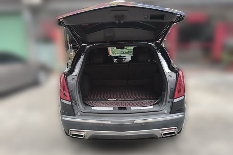 Used Cadillac XT5 2022 2.0T Two-Wheel Drive Luxury Version Trunk