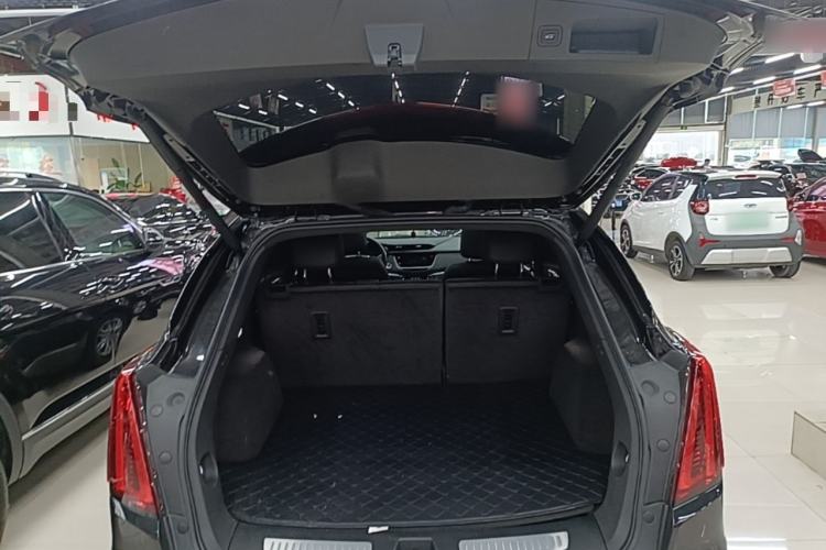 Used Cadillac XT5 2022 2.0T Two-Wheel Drive Luxury Version Trunk