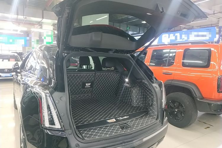 Used Cadillac XT5 2022 2.0T Four-Wheel Drive Premium Edition Trunk
