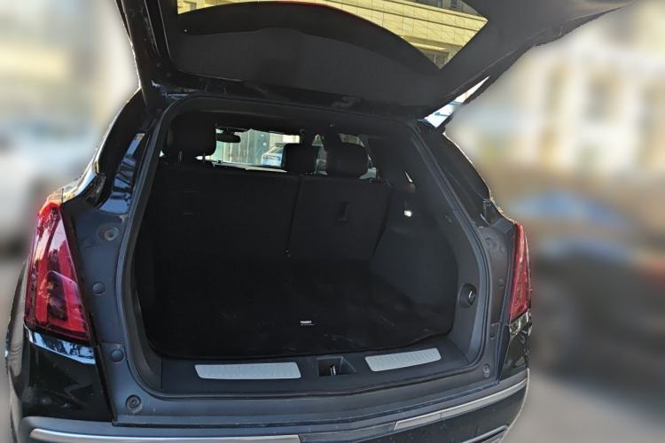 Used Cadillac XT5 2022 2.0T Two-Wheel Drive Luxury Version Trunk